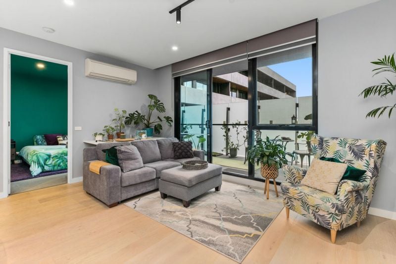 201/125 Francis Street, Yarraville - Thumbnail 2