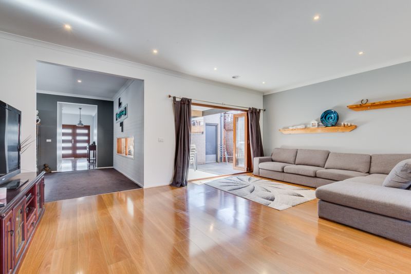 7 Lomandra, Bacchus Marsh - Thumbnail 5