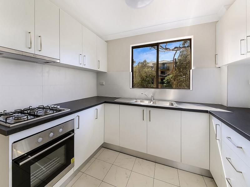 2/4 Wigram Street, HARRIS PARK, Harris Park - Thumbnail 2