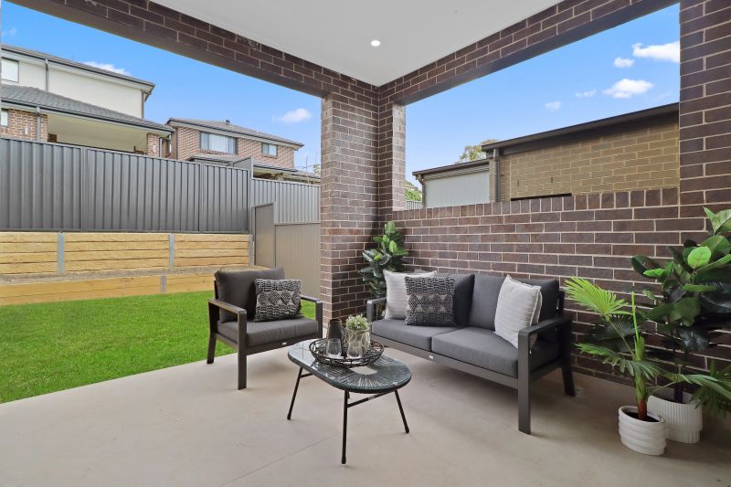 33 Hadleywood Street, Box Hill