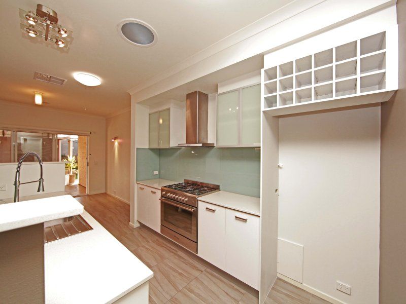 50 Torbreck Avenue SOUTH MORANG, South Morang - Thumbnail 4