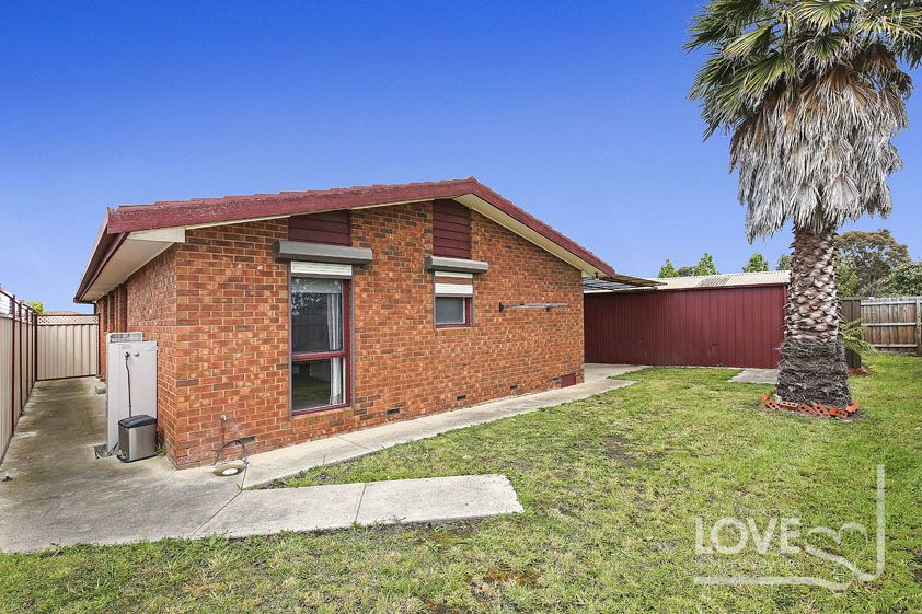 PERFECTLY PRESENTED, PERFECTLY LOCATED AND PERFECTLY PRICED  *Insp Sat 4th Feb @ 9:50am*