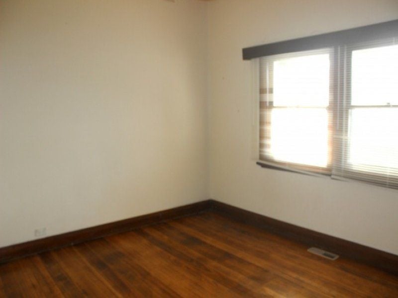 47 Polwarth Street COLAC VIC, Colac - Thumbnail 5