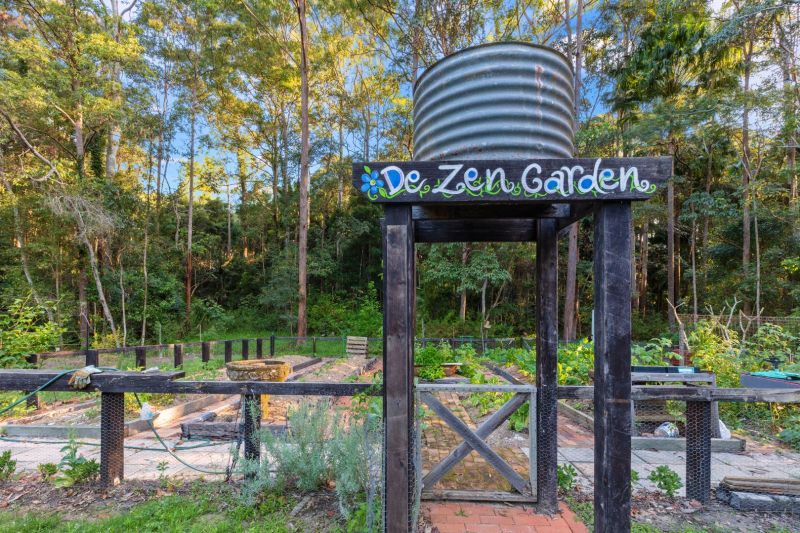 31 De Zen Road, Palmview