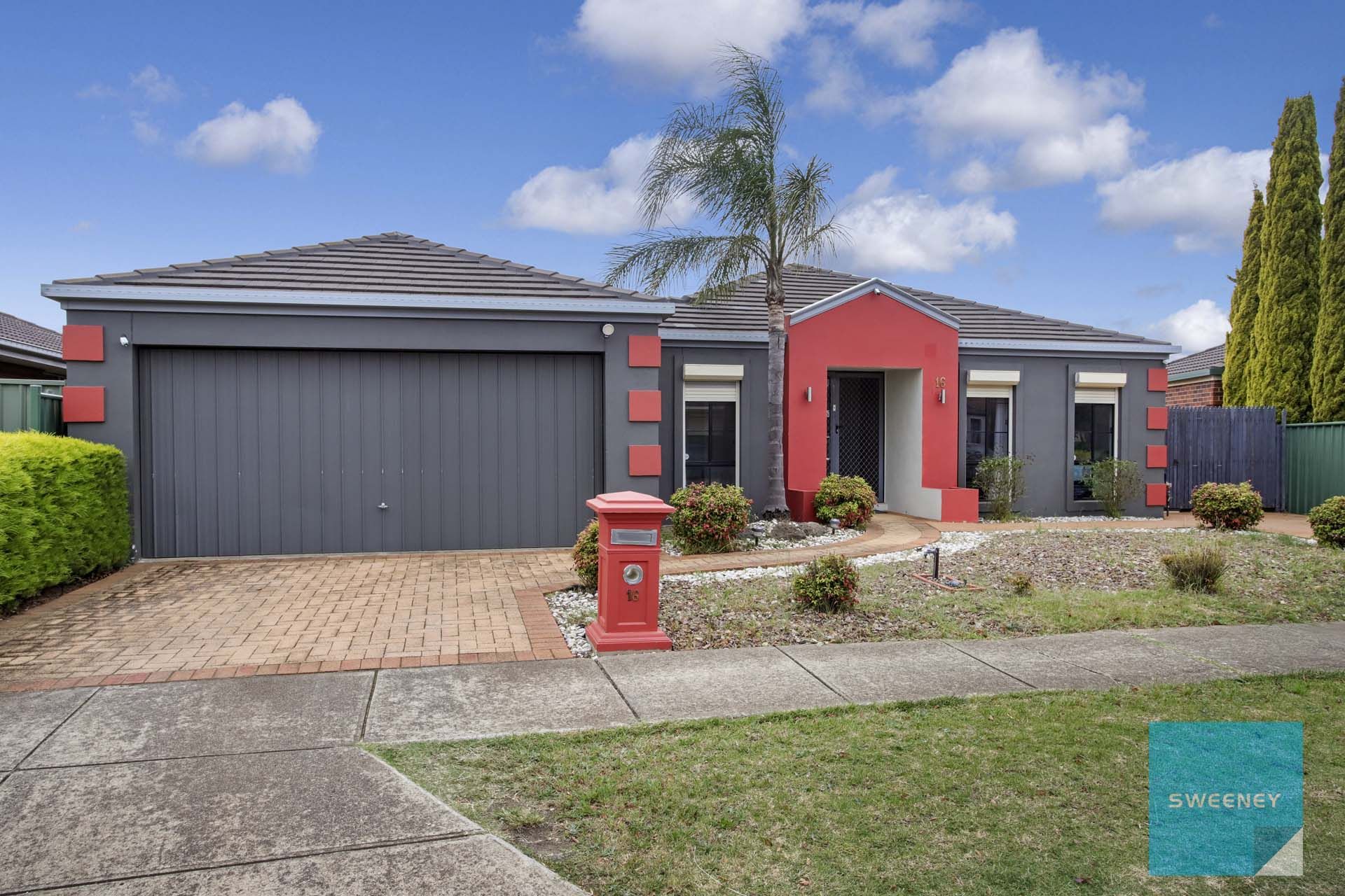 16 Niewand Avenue, Burnside - Thumbnail 2