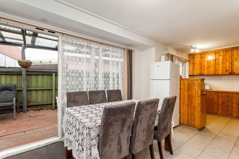 7 Point Cook Road, Altona Meadows - Thumbnail 6