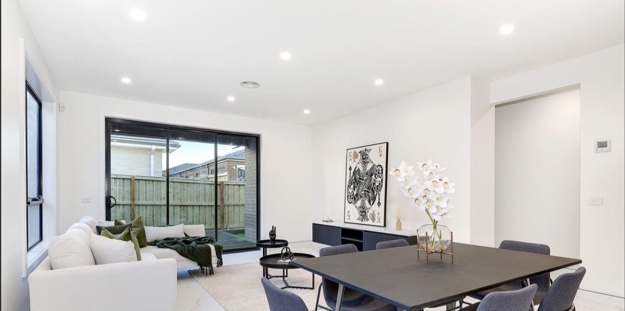 MODERN MICKLEHAM