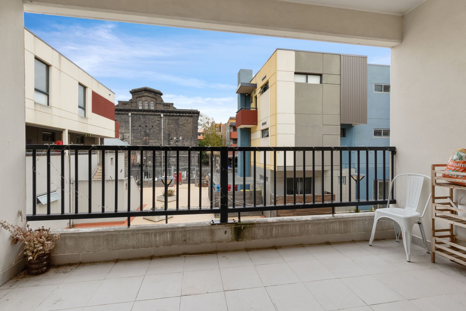 Easy Living In A Walk Everywhere Location
