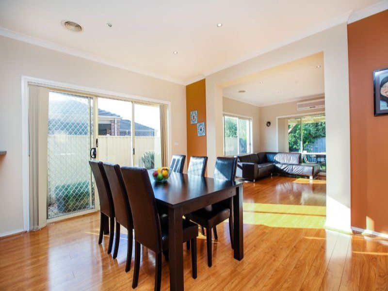 8 Netherton Place, Caroline Springs - Thumbnail 4