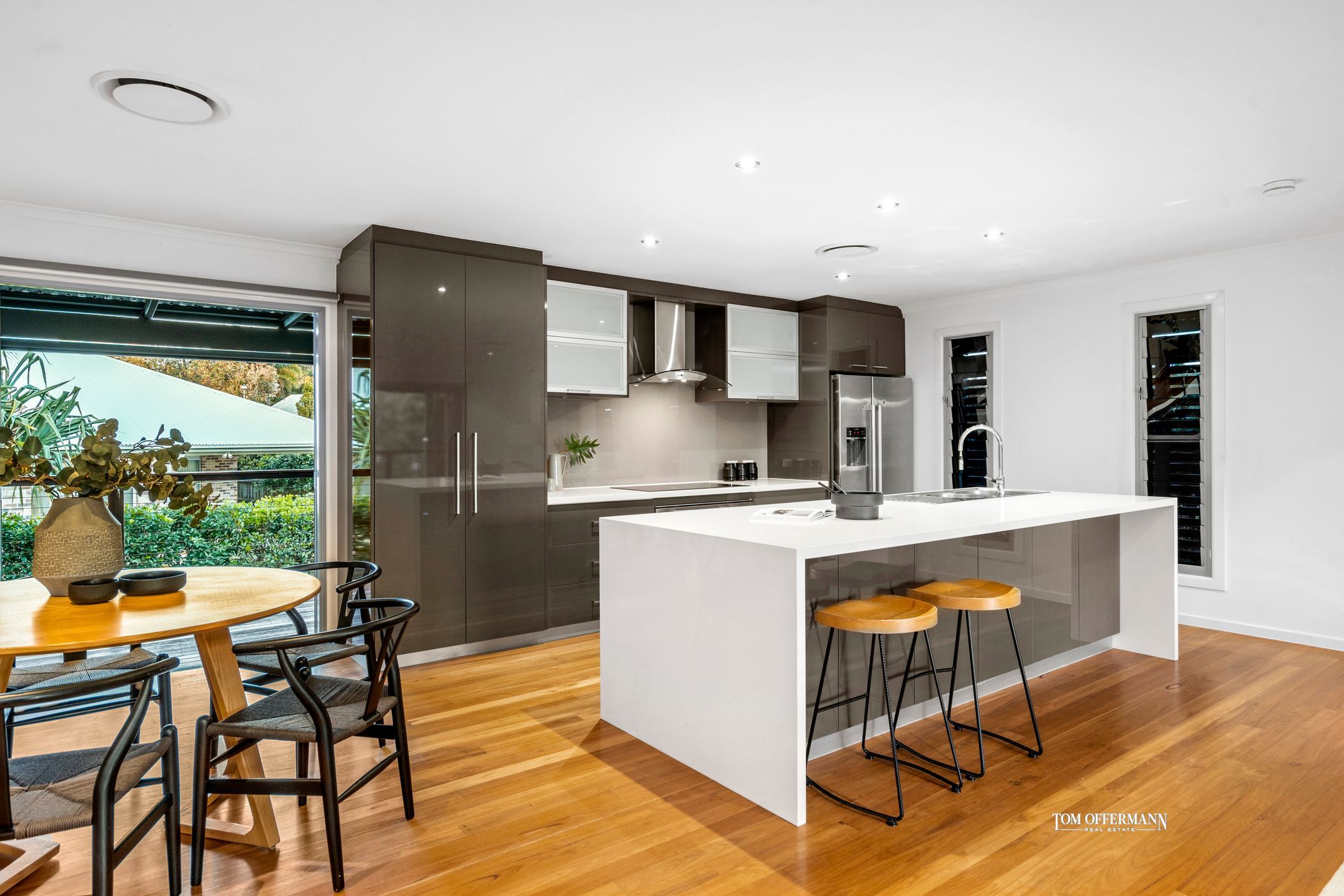 Real Estate For Sale 12 Wavecrest Drive Castaways Beach , QLD