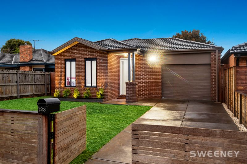 1/26 Bracken Grove, ALTONA Sweeney Estate Agents