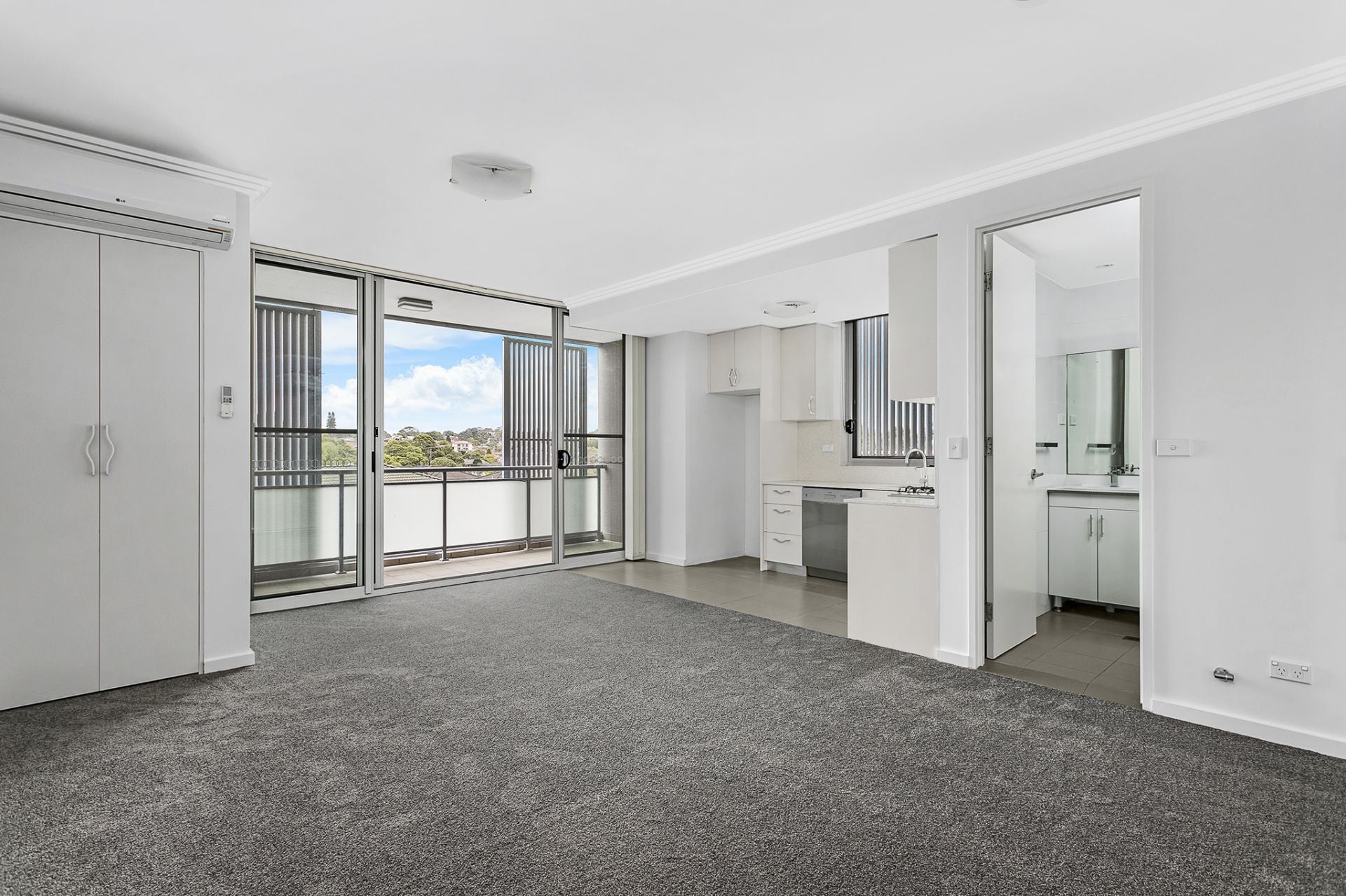305/625-627 Princes Highway Rockdale NSW, Rockdale - Thumbnail 2