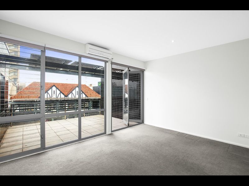2/424 Toorak Road, Toorak - Thumbnail 3