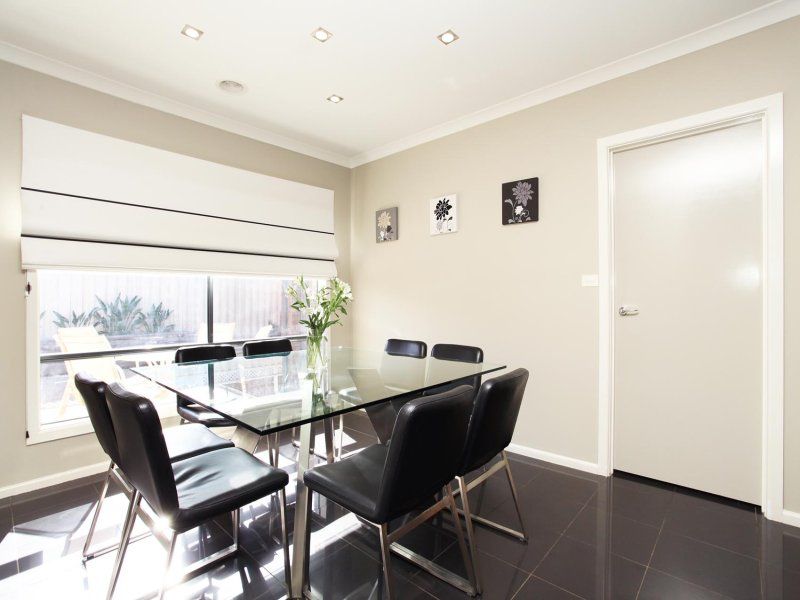 33 Bushy Park Avenue, Caroline Springs - Thumbnail 7