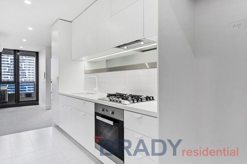 4208/500 Elizabeth Street MELBOURNE VIC, Melbourne - Thumbnail 2