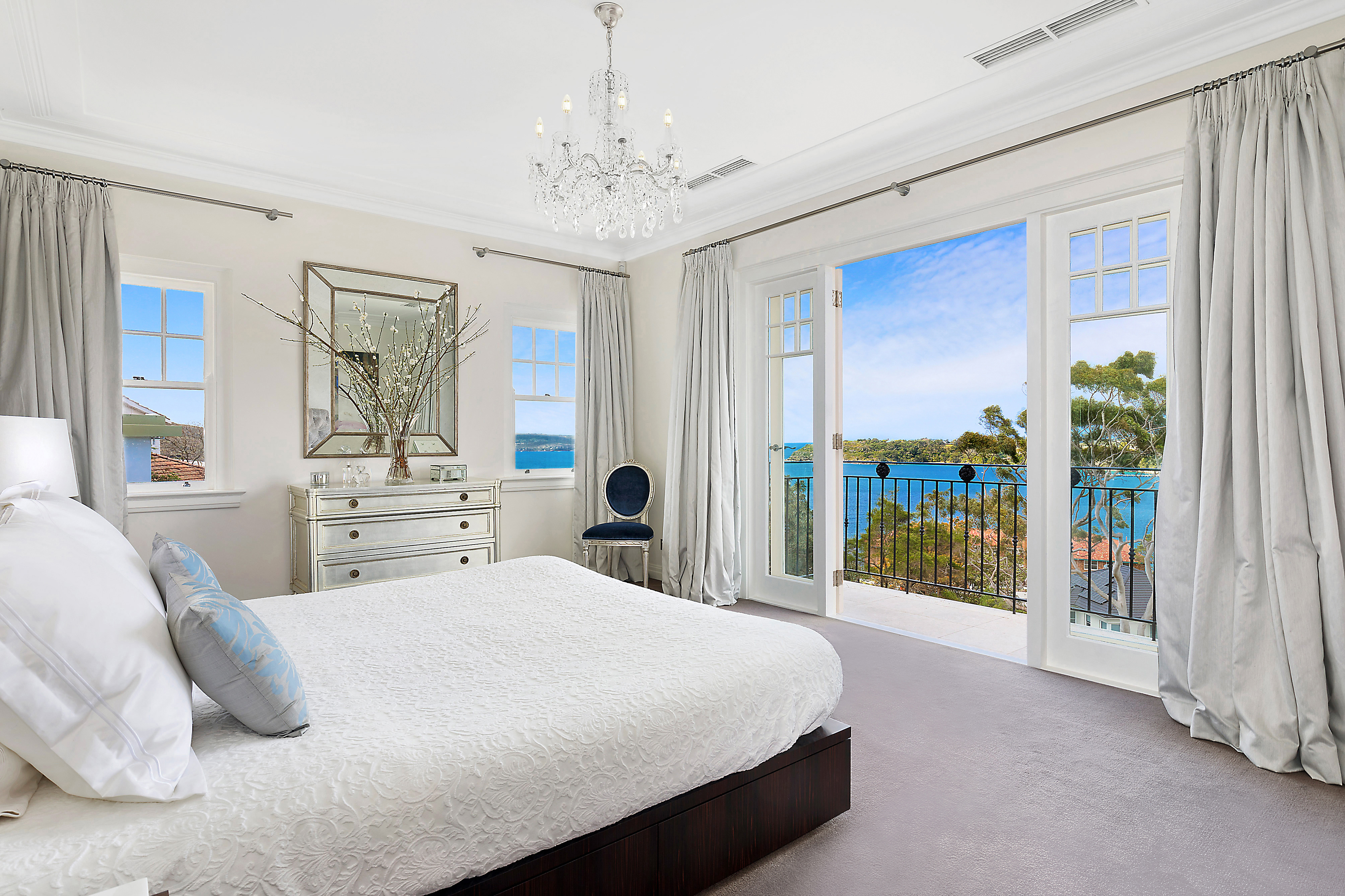 9  Stanton Road  Mosman 2088