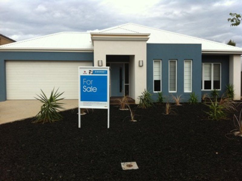 24 Salina Walk, Caroline Springs - Thumbnail 2