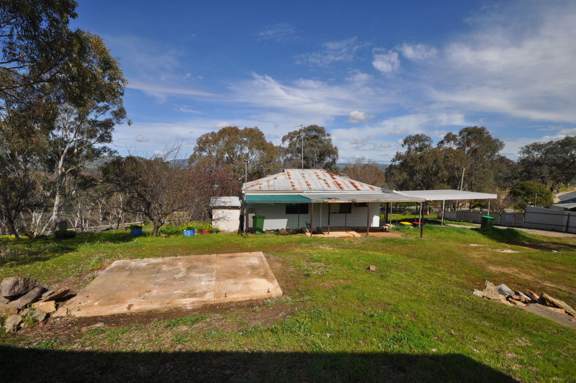 814 Padman Drive, Albury Kane Real Estate