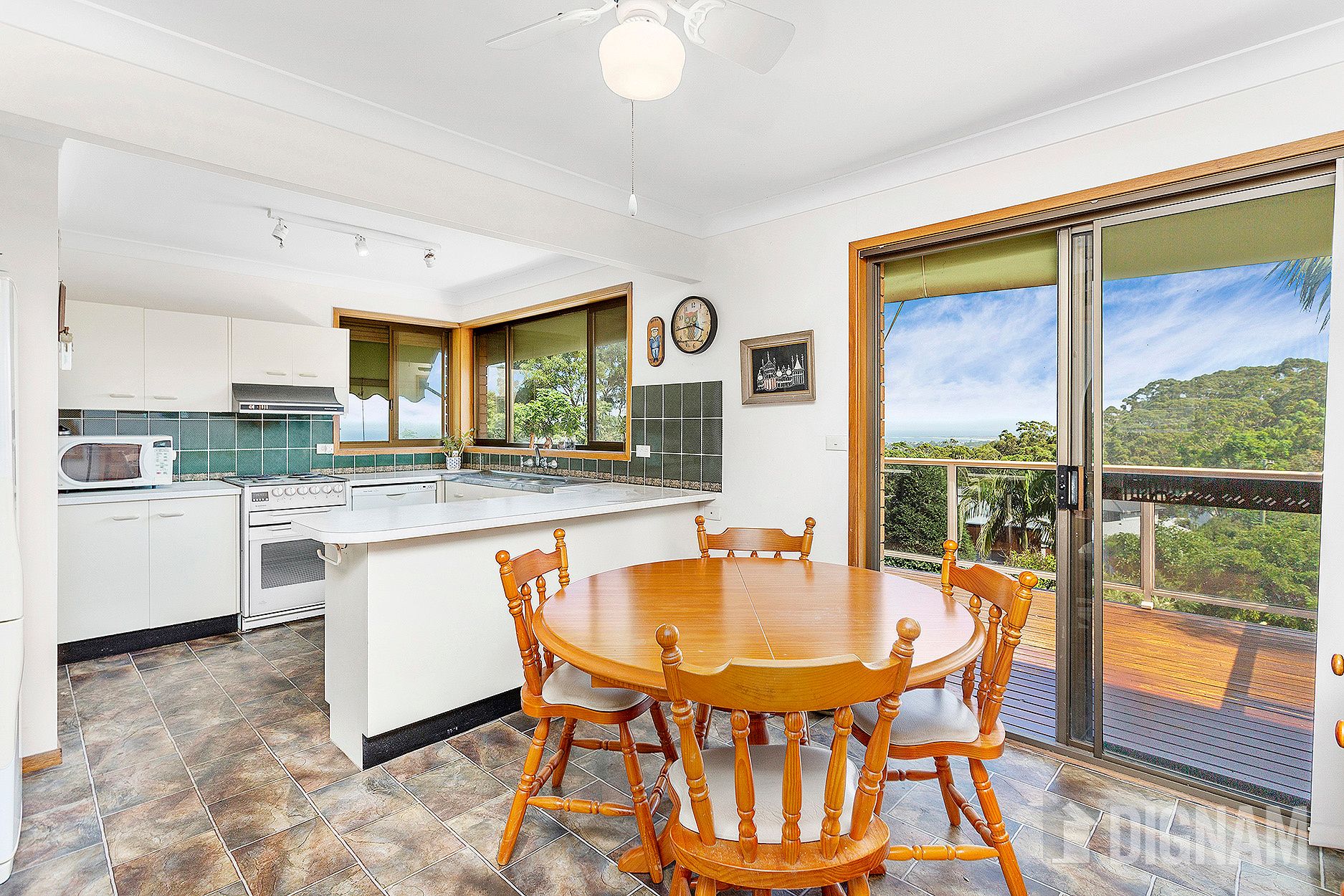 36 Robinsville Crescent, Thirroul NSW