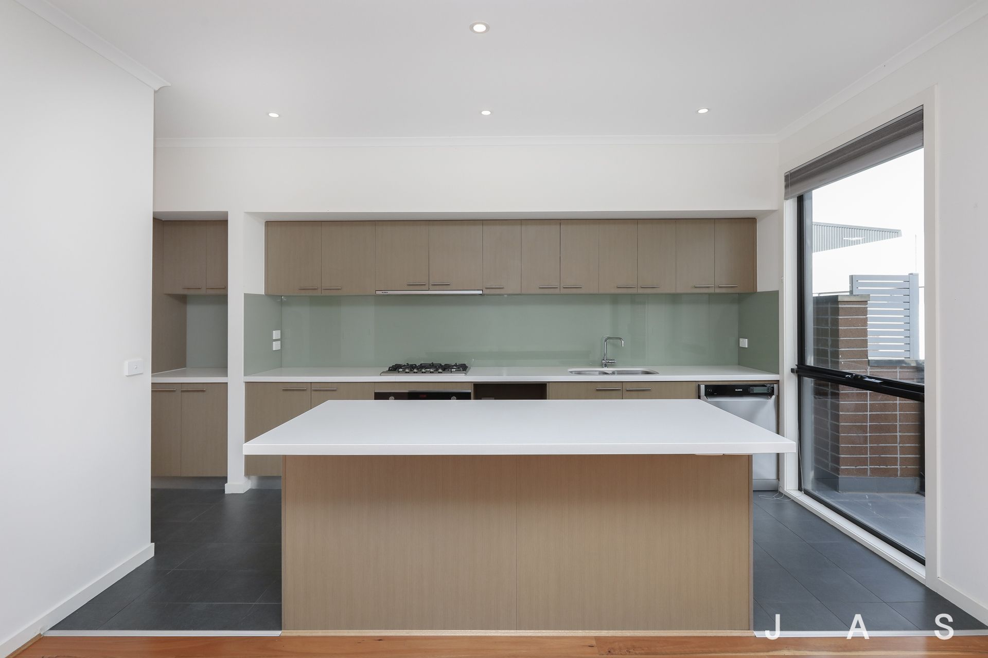 12 Hocking Street Footscray VIC, Footscray - Thumbnail 5