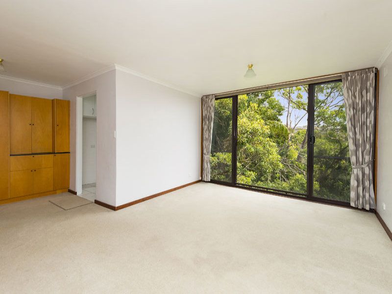 1/10 Tobruk Avenue CREMORNE NSW, Cremorne - Thumbnail 3