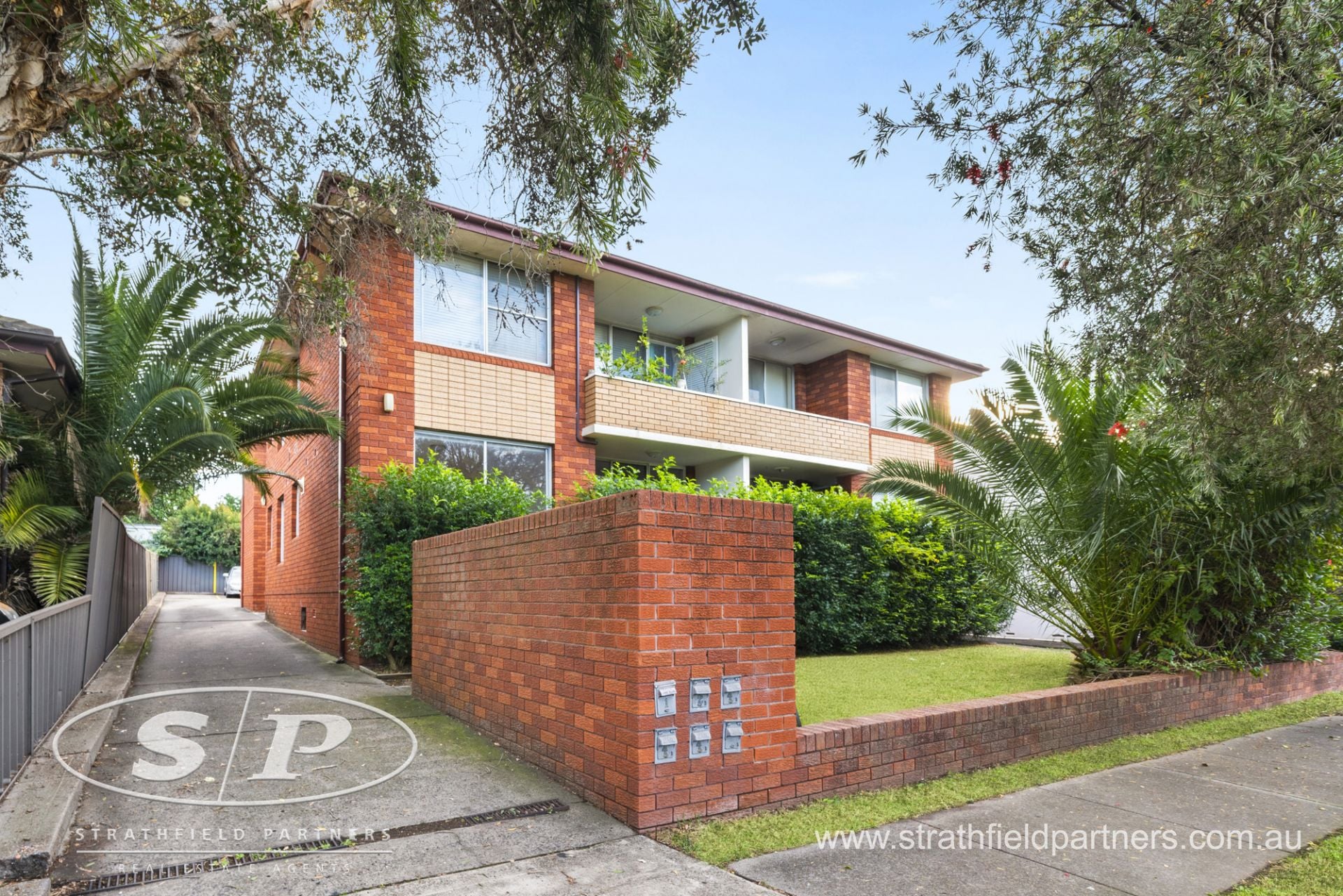 10 Oxford Street, Belmore, Belmore - Thumbnail 2