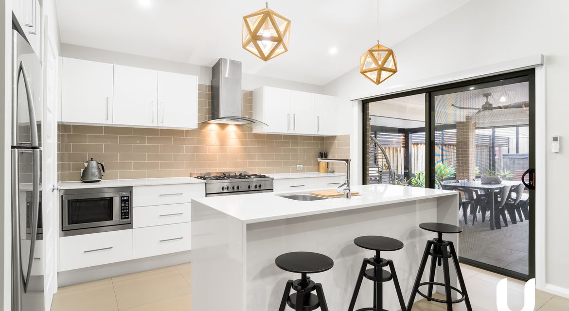 Gledswood Hills 18 Silverwood Street
