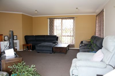 3
 
 
 
  
 
 
 2
 
 
 
  
 
 
 1
 
 
 
 
 
 
 
 125 Alexander Street, Shearwater TAS 7307, Shearwater - Thumbnail 6
