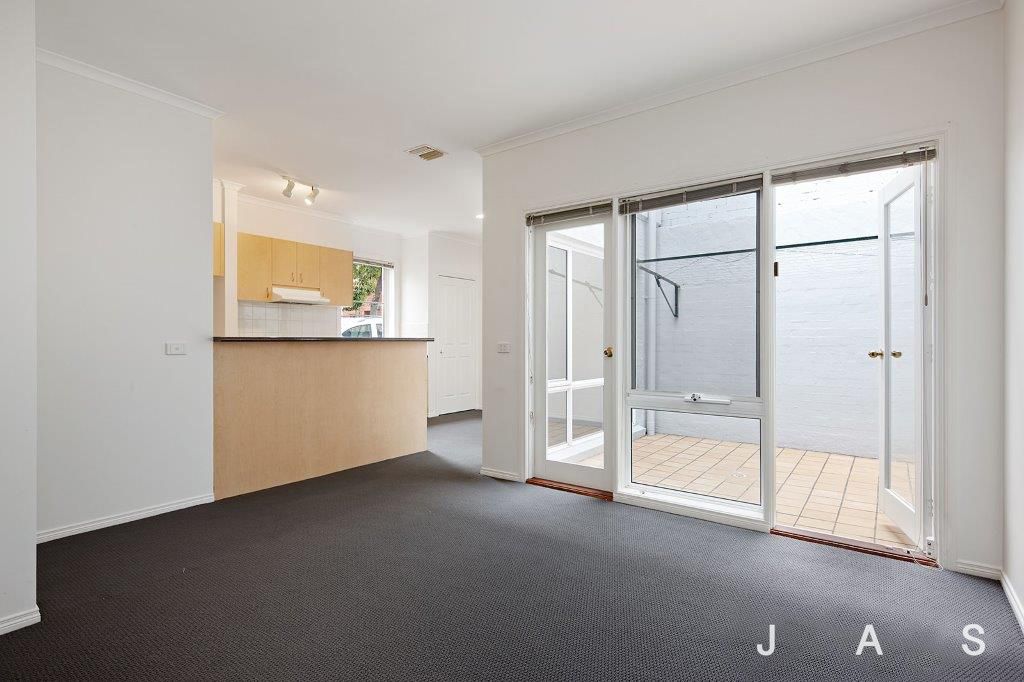 1/1 Matthews Mews Kensington VIC, Kensington - Thumbnail 4
