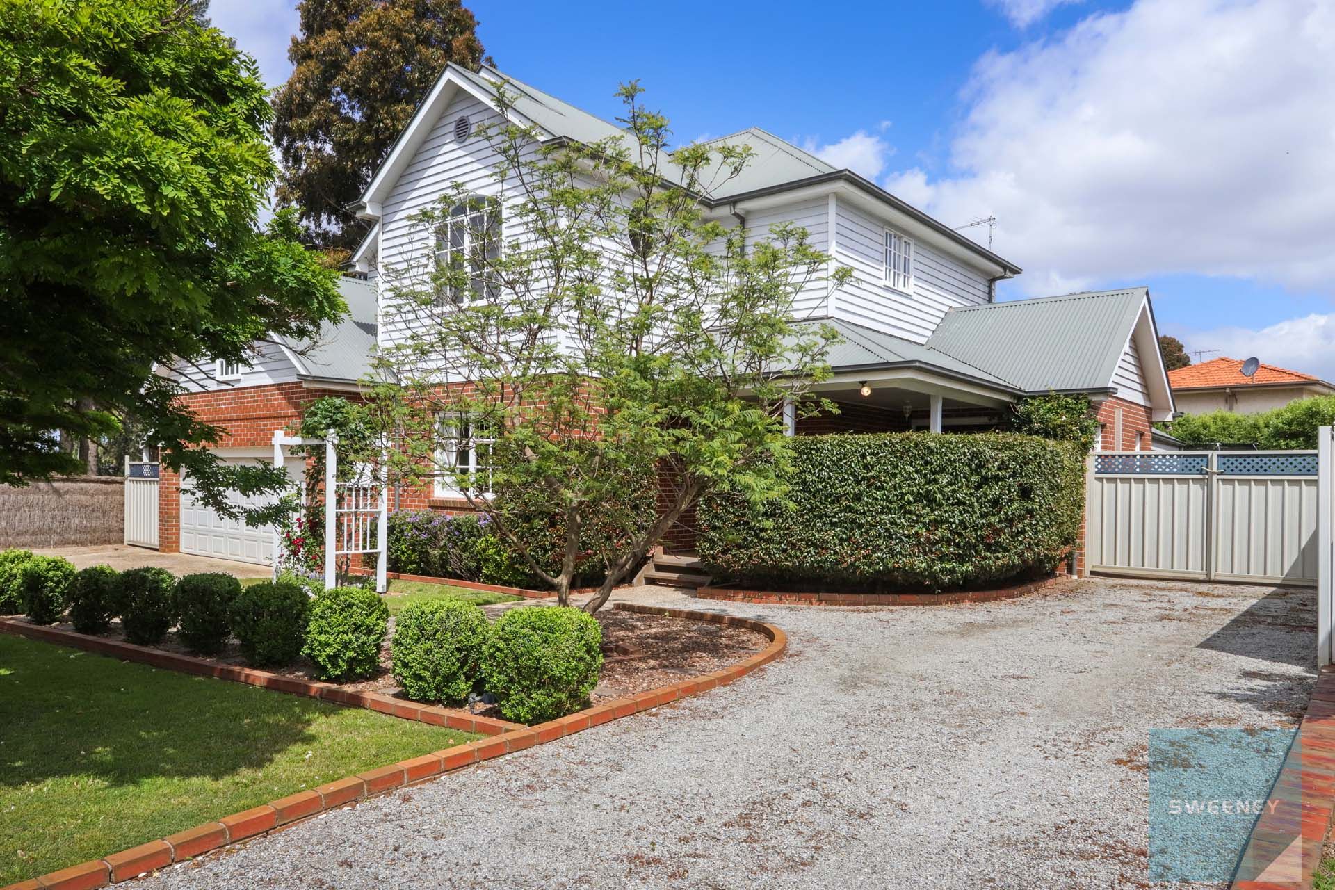 5 Dartmouth Court, Caroline Springs - Thumbnail 3