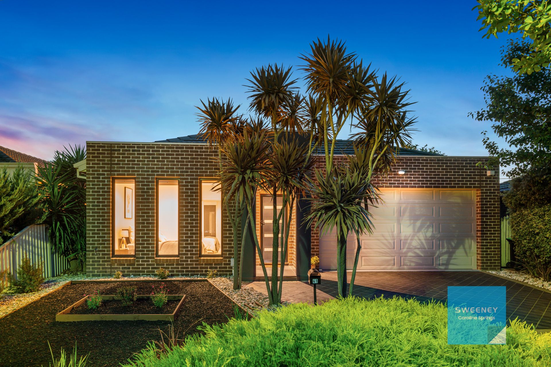 41 The Parkway, Caroline Springs - Thumbnail 2