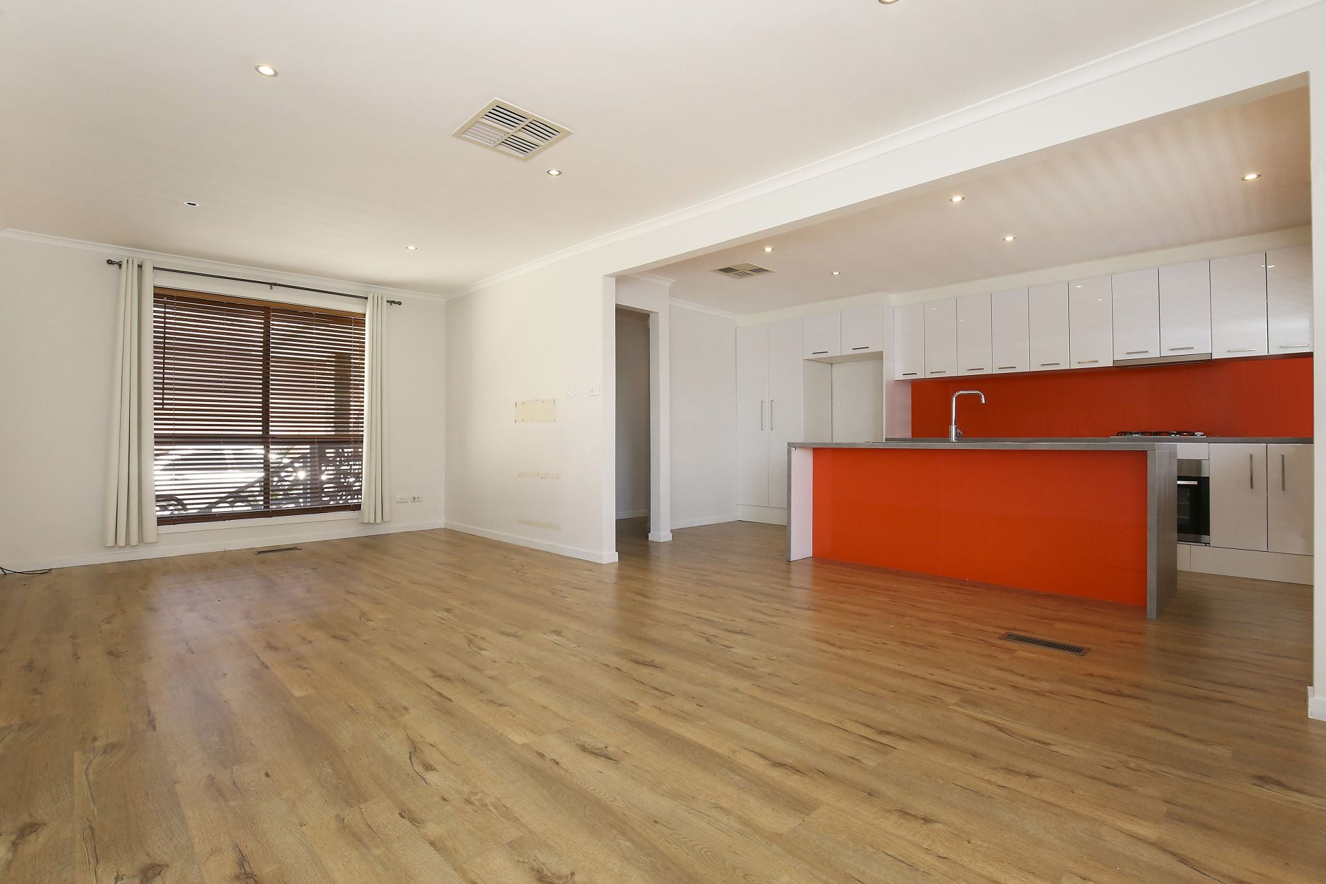LOCATION, LOCATION, LOCATION!   *Insp Wed 24th Oct @ 4:50pm*