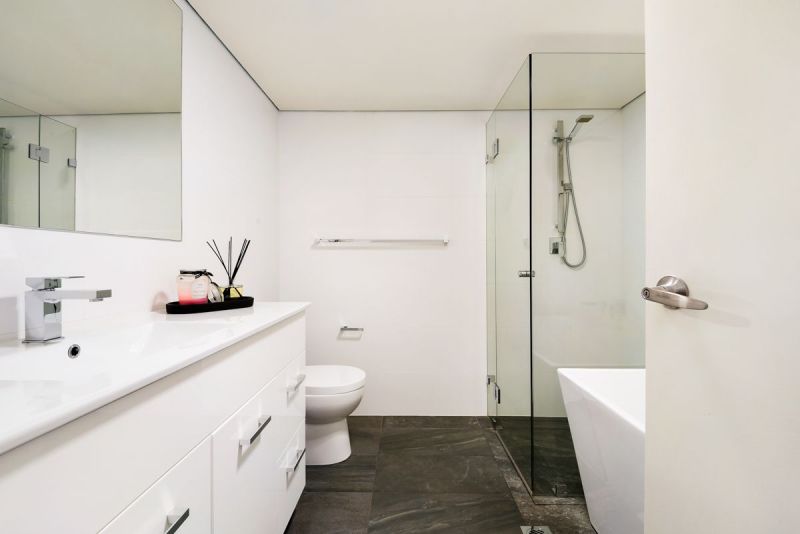 2/2 Railway Crescent, JANNALI, Jannali - Thumbnail 5