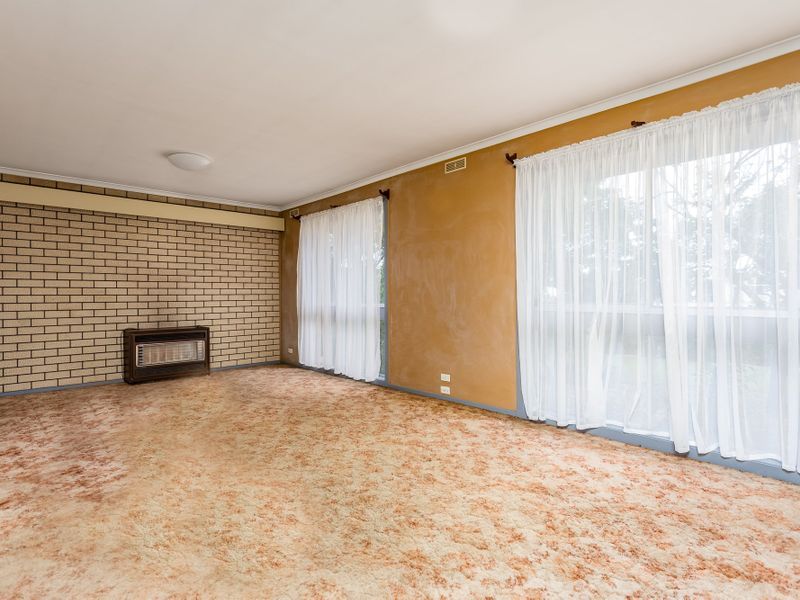323 Queen Street, Altona Meadows - Thumbnail 4