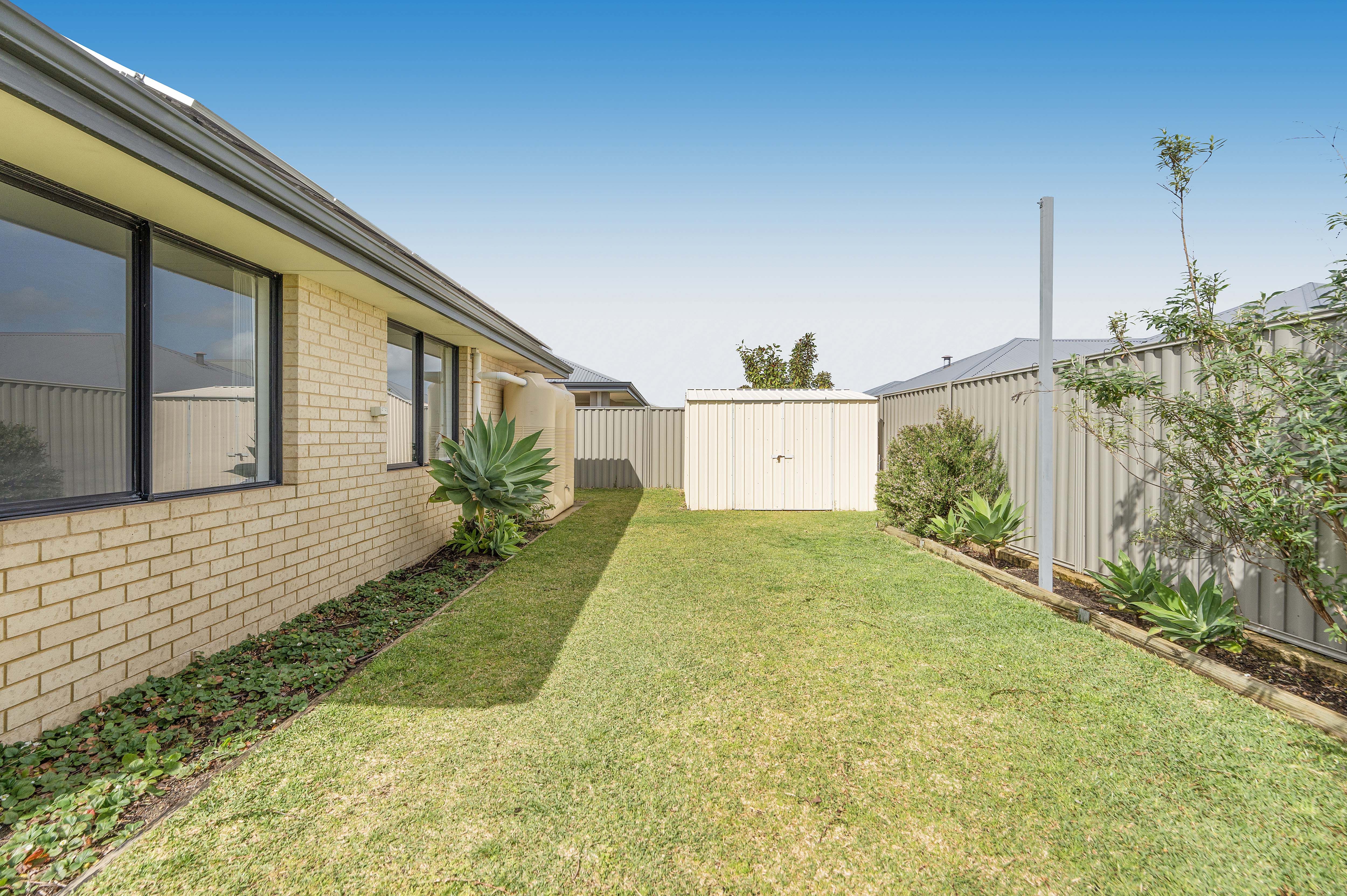 10 Crillin Way, Byford