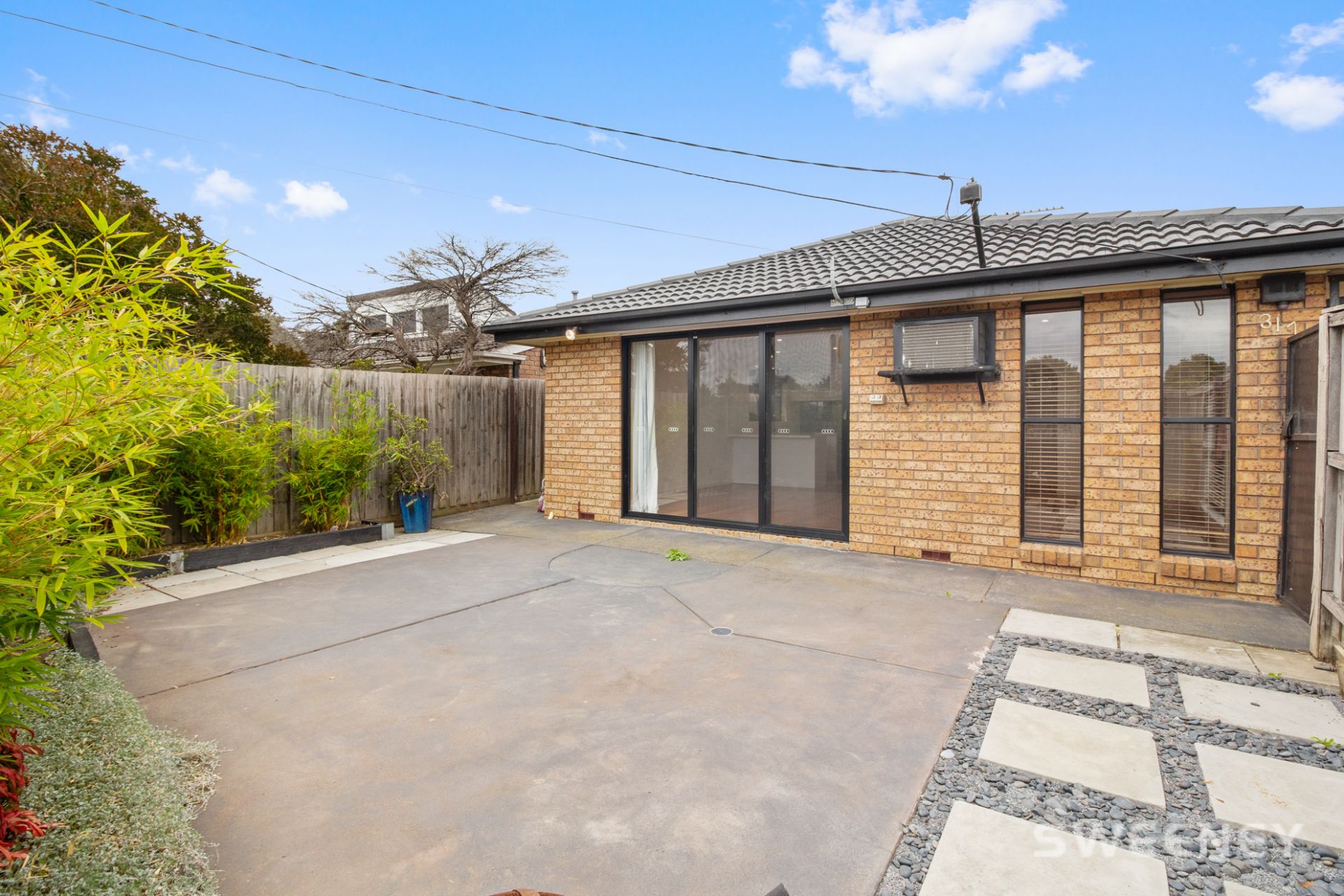 317 Queen Street, Altona Meadows - Thumbnail 2