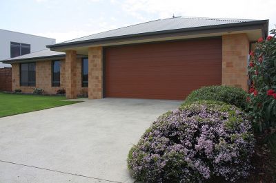 3
 
 
 
  
 
 
 2
 
 
 
  
 
 
 2
 
 
 
 
 
 
 
 5 Links Court, Shearwater TAS 7307, Shearwater - Thumbnail 2