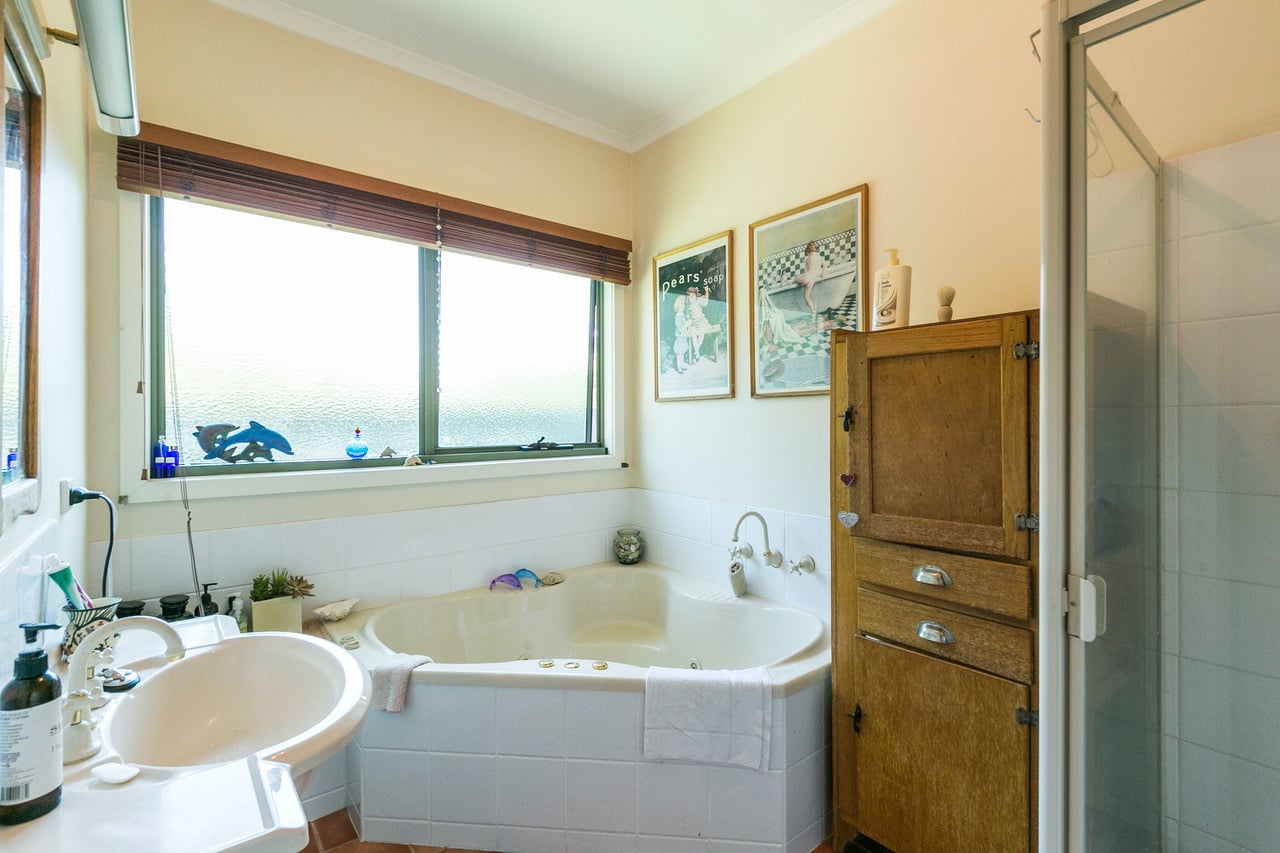 2 Allenvale Road, Lorne, VIC, Lorne - Thumbnail 5