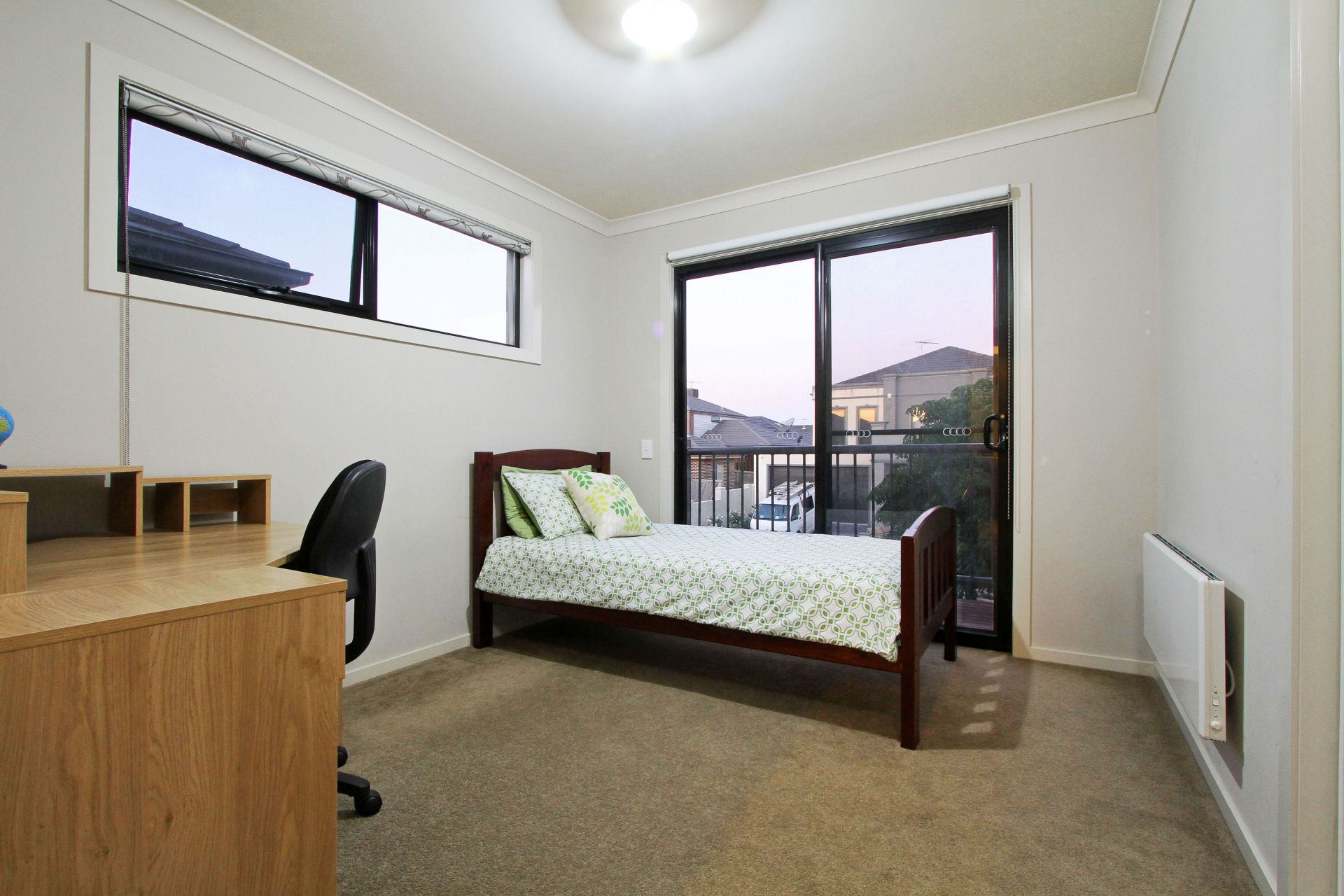 MODERN HOME IN THE HEART OF LYNDARUM