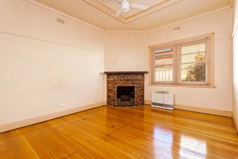 107 Severn Street, Yarraville - Thumbnail 3