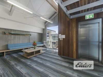 ULTRA MODERN FREESTANDING OFFICE!