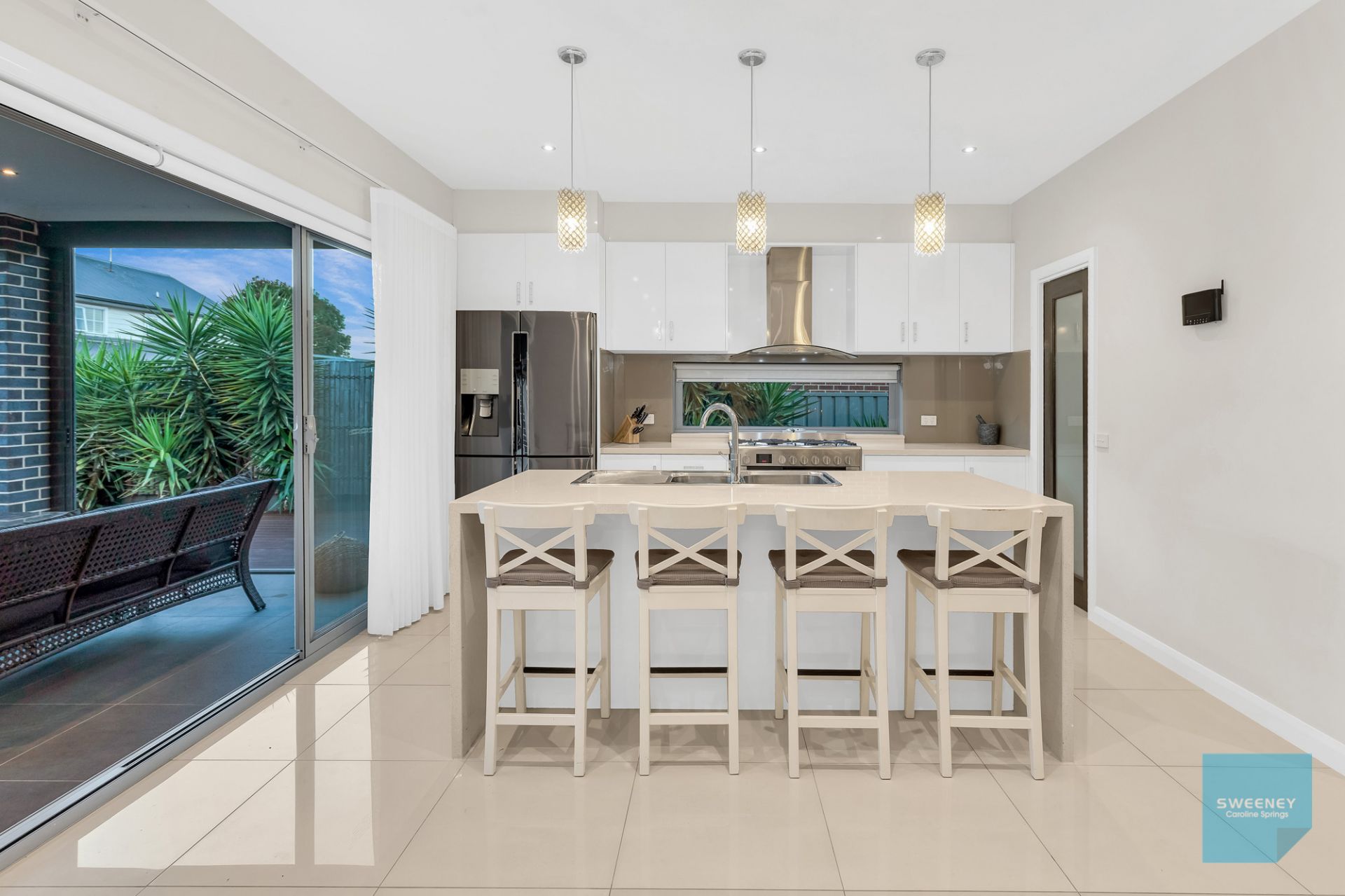 11 Caesia Way, Caroline Springs - Thumbnail 5