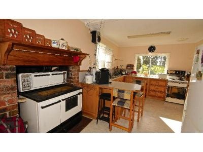 32 Chaplins Road, NORTHDOWN, Northdown - Thumbnail 6