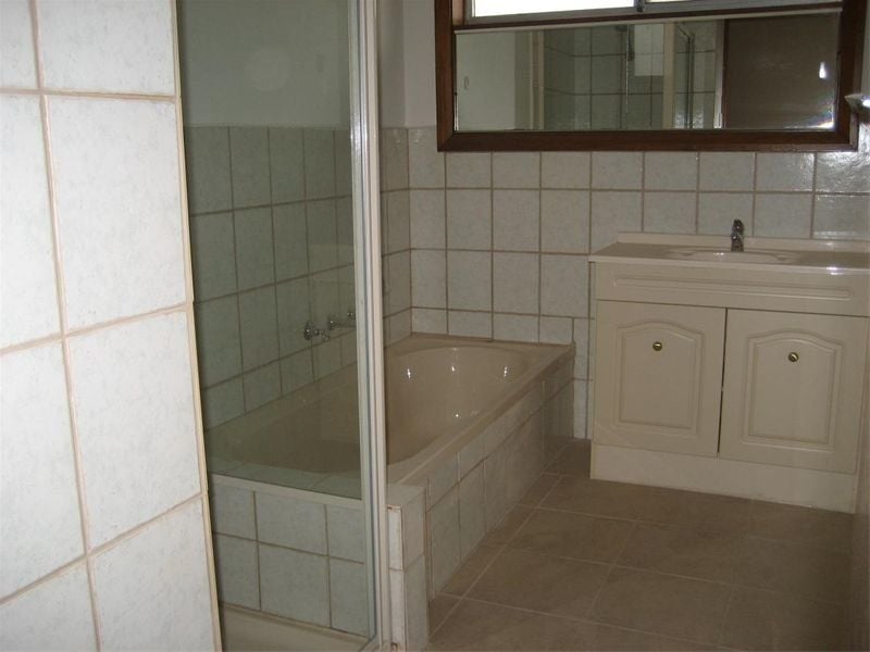 Immaculately Presented, Fully Renovated Home Unit...