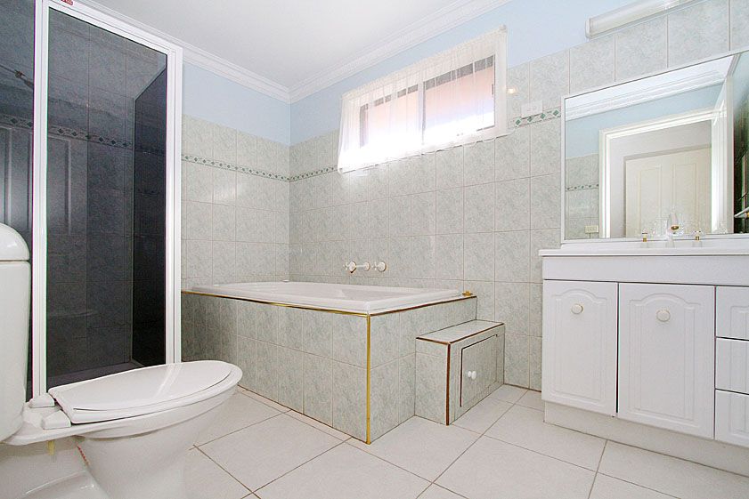 TWO BEDROOM, INDEPENDENT, AND IN GREAT LOCATION