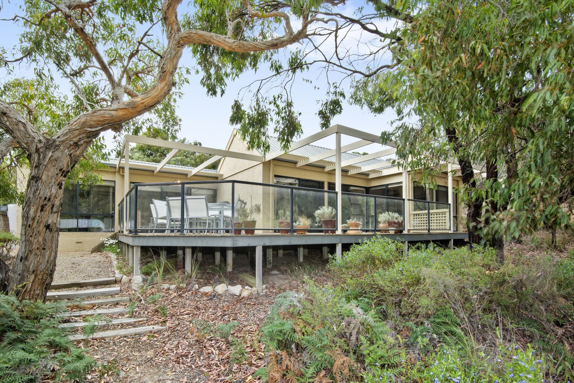 33 Forest  Drive, Fairhaven - Thumbnail 2