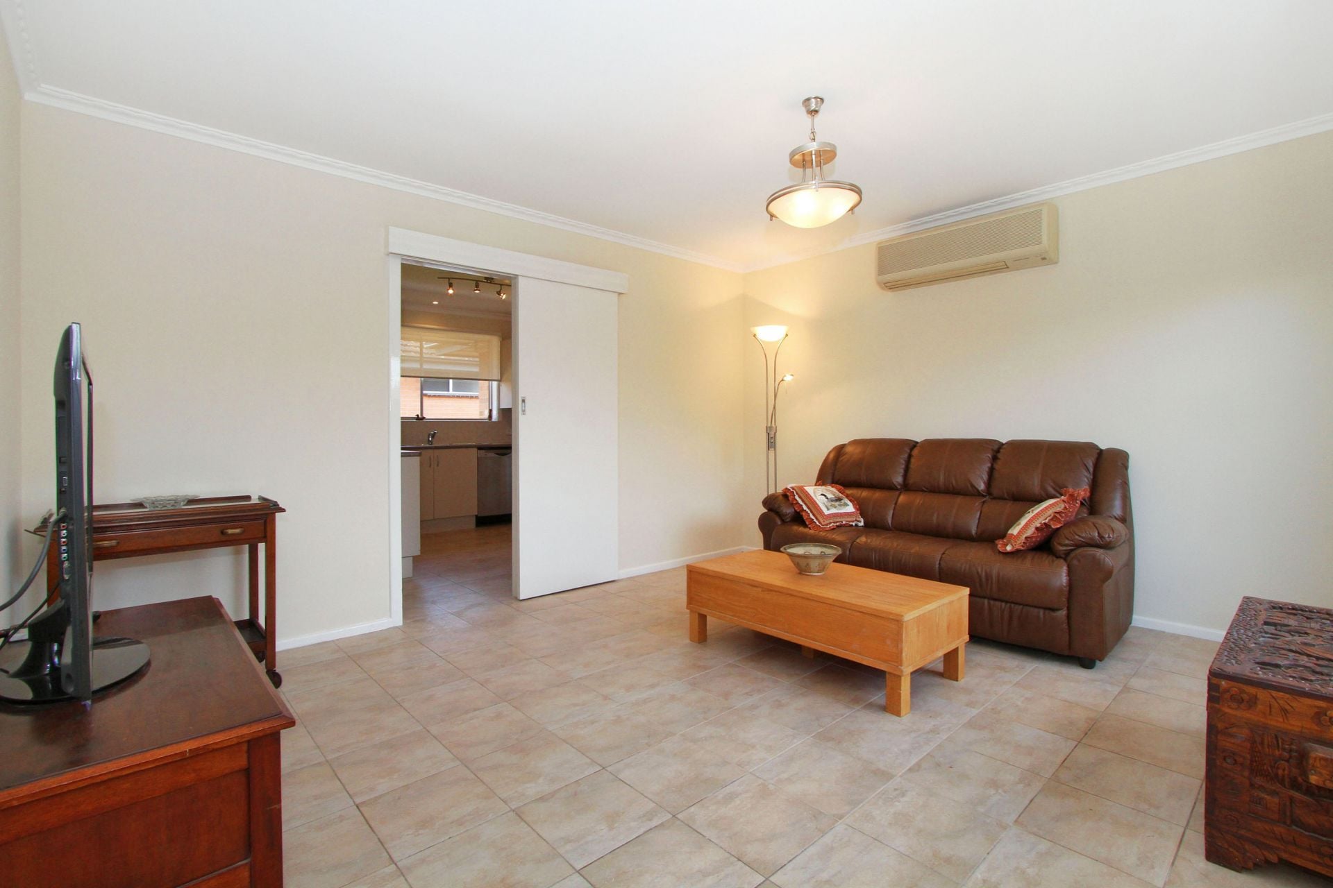 Large Unit In Prime Location