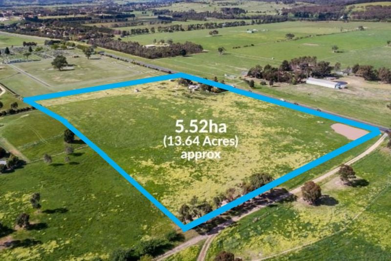 2215 Plenty Road, Yan Yean