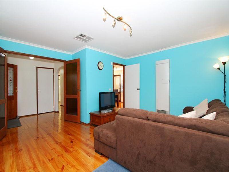 Perfectly Renovated!! Fantastic Location!!