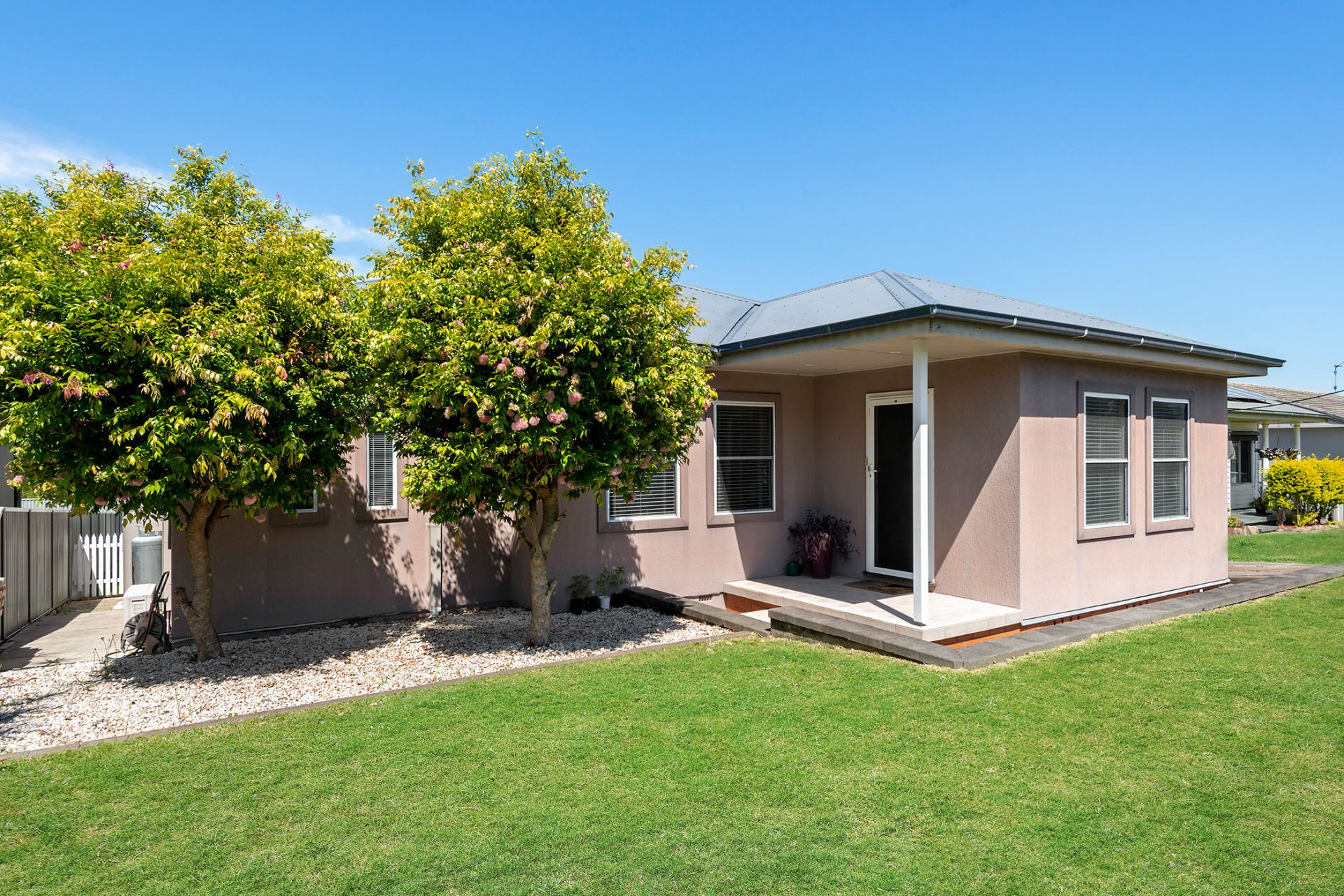 Real Estate For Sale 18 Golding Avenue Belmont North , NSW